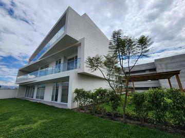 Se arrienda Departamento con terraza