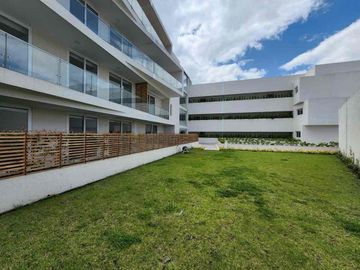 Se arrienda Departamento con terraza
