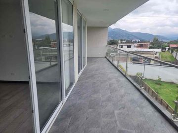 Se arrienda Departamento con terraza