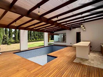 Casa de Renta Nayon-Cumbaya