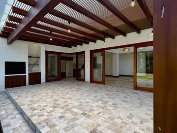 Casa de Renta Nayon-Cumbaya