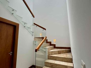 Casa de Renta Nayon-Cumbaya