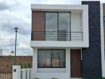 ¡Oportunidad! Casa en Venta en Villas Altaria, León Guanajuato – No créditos