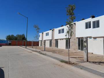 ¡Oportunidad! Casa en Venta en Villas Altaria, León Guanajuato – No créditos