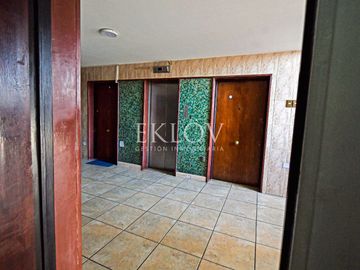 Oficina en barrio puerto, Valparaiso con vista al mar