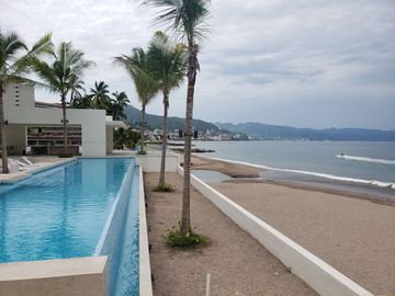 ¡Vive frente al mar en Puerto Vallarta!