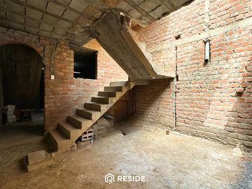 Venta de casa en Urbanización Covicorti, Trujillo – Frente a parque y con gran potencial