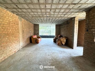 Venta de casa en Urbanización Covicorti, Trujillo – Frente a parque y con gran potencial