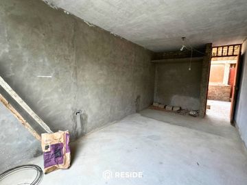 Venta de casa en Urbanización Covicorti, Trujillo – Frente a parque y con gran potencial