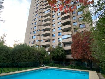Departamento en barrio residencial