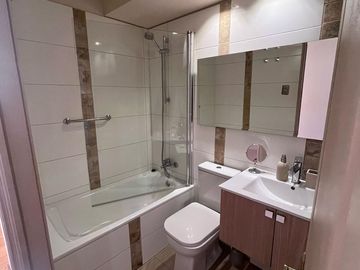 Departamento en barrio residencial