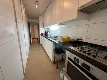 Departamento en barrio residencial