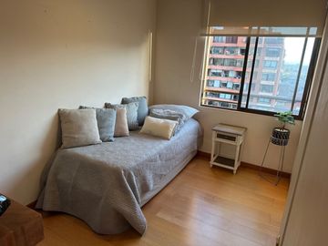 Departamento en barrio residencial