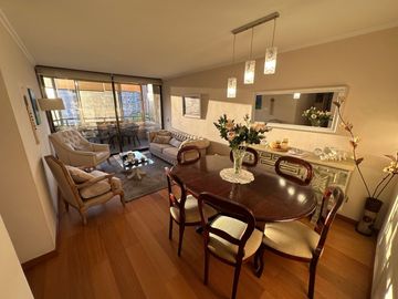Departamento en barrio residencial