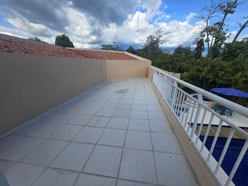 VENDO ESPECTACULAR CASA CAMPESTRE EN ANAPOIMA CUNDINAMARCA