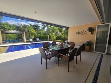 VENDO ESPECTACULAR CASA CAMPESTRE EN ANAPOIMA CUNDINAMARCA