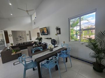 VENDO ESPECTACULAR CASA CAMPESTRE EN ANAPOIMA CUNDINAMARCA
