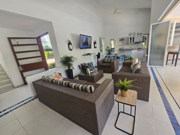 VENDO ESPECTACULAR CASA CAMPESTRE EN ANAPOIMA CUNDINAMARCA