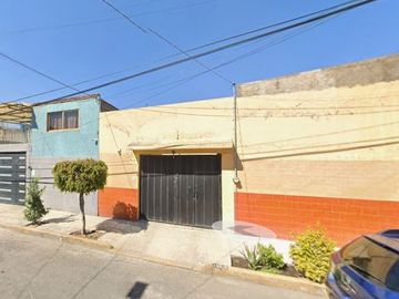 Casa En Venta En Calle 17 col. Estado de México En Nezahualcóyotl