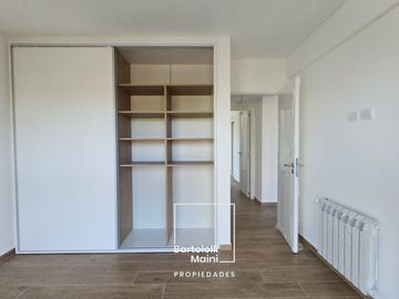 VENTA | 2 Dormitorios | Av. Caseros 242, Punta del Río - Refinería