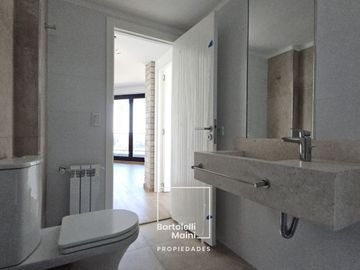 VENTA | 2 Dormitorios | Av. Caseros 242, Punta del Río - Refinería