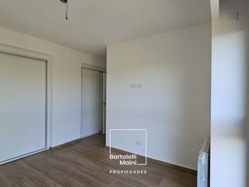 VENTA | 2 Dormitorios | Av. Caseros 242, Punta del Río - Refinería