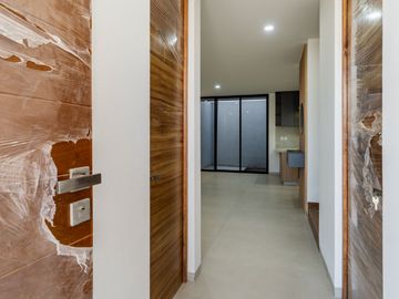 ✨ Vive como siempre soñaste en una casa que lo tiene todo Con 4 amplias recámaras, roof garden y acabados premium, esta joya está dentro de un coto pr