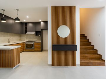 ✨ Vive como siempre soñaste en una casa que lo tiene todo Con 4 amplias recámaras, roof garden y acabados premium, esta joya está dentro de un coto pr
