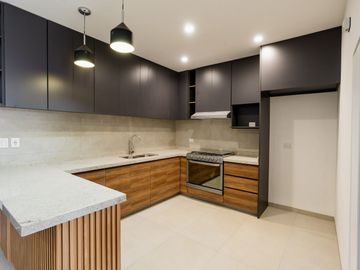 ✨ Vive como siempre soñaste en una casa que lo tiene todo Con 4 amplias recámaras, roof garden y acabados premium, esta joya está dentro de un coto pr