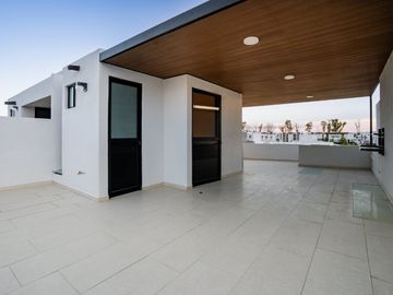 ✨ Vive como siempre soñaste en una casa que lo tiene todo Con 4 amplias recámaras, roof garden y acabados premium, esta joya está dentro de un coto pr