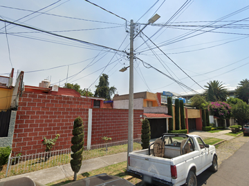 Casa en Venta en Lomas Estrella, Iztapalapa.