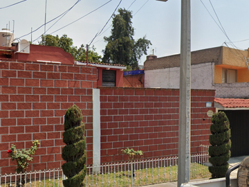 Casa en Venta en Lomas Estrella, Iztapalapa.