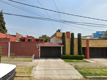 Casa en Venta en Lomas Estrella, Iztapalapa.