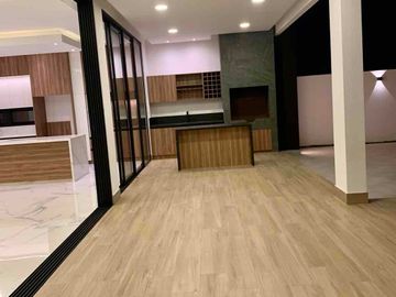VENDO O ALQUILO CASA POR ESTRENAR EN ISLA MOCOLÍ