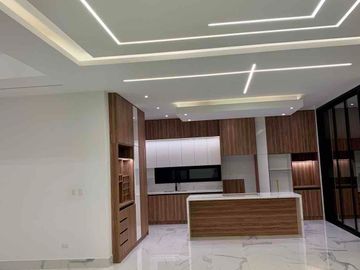 VENDO O ALQUILO CASA POR ESTRENAR EN ISLA MOCOLÍ