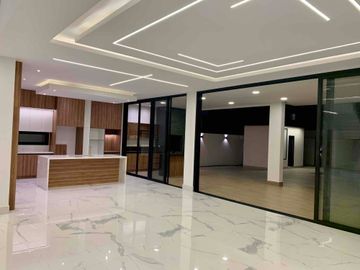 VENDO O ALQUILO CASA POR ESTRENAR EN ISLA MOCOLÍ