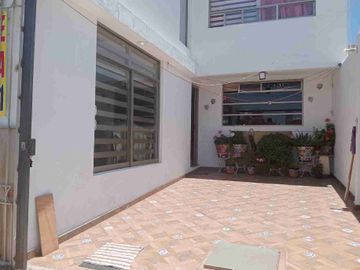 SE VENDE CASA, BOSQUES DEL PEÑAR