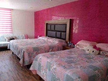 SE VENDE CASA, BOSQUES DEL PEÑAR