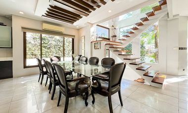 House and Lot For Sale in Makati Paseo de Magallanes 4 Bedrooms Good Deal