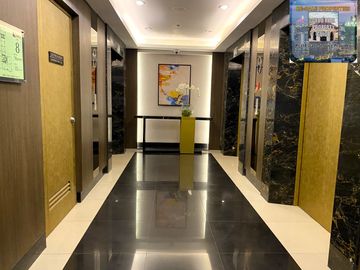 1 BEDROOM WITH PARKING IN GALLERIA RESIDENCES CEBU