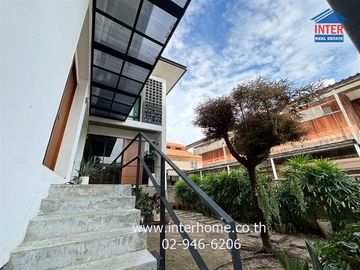 2-storey home office, 94 sq w., Soi Nakniwat 37, near Central Eastville, Soi Nakniwat 37, Intersection 1-4, Lat Phrao Road, Nakniwat Road, Lat Phrao D