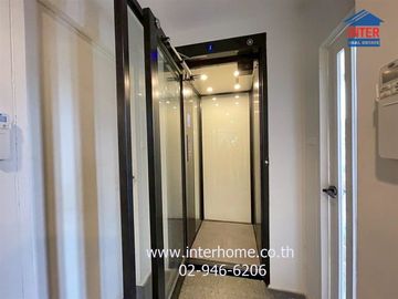2-storey home office, 94 sq w., Soi Nakniwat 37, near Central Eastville, Soi Nakniwat 37, Intersection 1-4, Lat Phrao Road, Nakniwat Road, Lat Phrao D