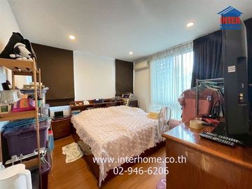 2-storey home office, 94 sq w., Soi Nakniwat 37, near Central Eastville, Soi Nakniwat 37, Intersection 1-4, Lat Phrao Road, Nakniwat Road, Lat Phrao D