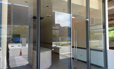 Ground floor Commercial Macapagal Blvd Parañaque UZUME bldg. For rent / lease