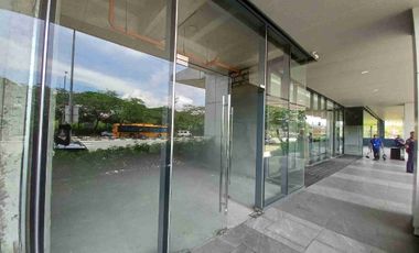 Ground floor Commercial Macapagal Blvd Parañaque UZUME bldg. For rent / lease