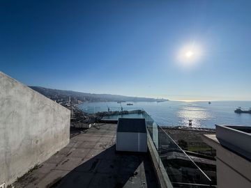Departamento con azotea privada, Valparaiso