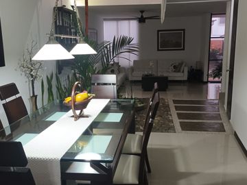 Venta casa en unidad cerrada altos de guadalupe sur oeste cali