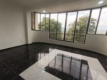 VENTA CASA  DE 4 NIVELES VEHICULAR SECTOR SAMARIA-PEREIRA