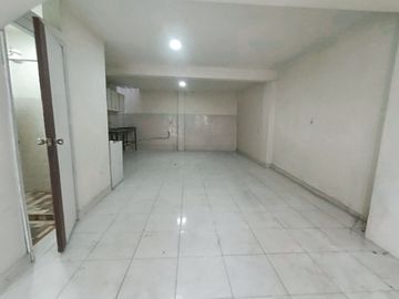 VENTA CASA  DE 4 NIVELES VEHICULAR SECTOR SAMARIA-PEREIRA