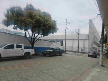 Alquiler de departamento en planta baja en Sauces 7 frente a la Academia Naval Guayaquil